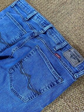 Wrangler Denim Jeans Men's size 36x34 Blue Relaxed Bootcut Solid Medium Wash
